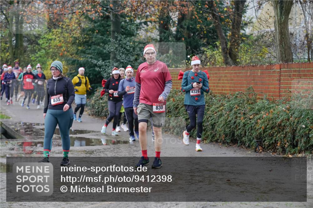 07.12.2025 - St. Pauli X-Mass-Run No. 15 Michael Burmester http://msf.ph/oto/9412398 07.12.2025 11:43:58 Laufen 835, 43, 4022, 830, 4329 meine-sportfotos.de