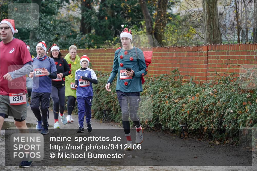 07.12.2025 - St. Pauli X-Mass-Run No. 15 Michael Burmester http://msf.ph/oto/9412406 07.12.2025 11:43:59 Laufen 830, 402, 13, 4024, 432, 30 meine-sportfotos.de