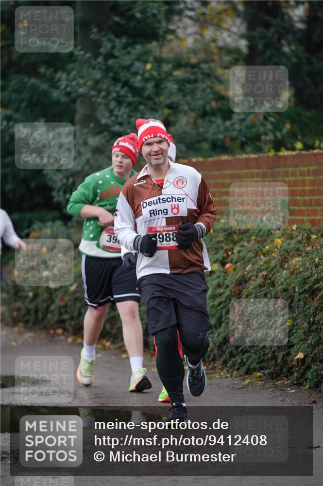 07.12.2025 - St. Pauli X-Mass-Run No. 15 Michael Burmester http://msf.ph/oto/9412408 07.12.2025 10:01:40 Laufen 39, 15, 3988 meine-sportfotos.de