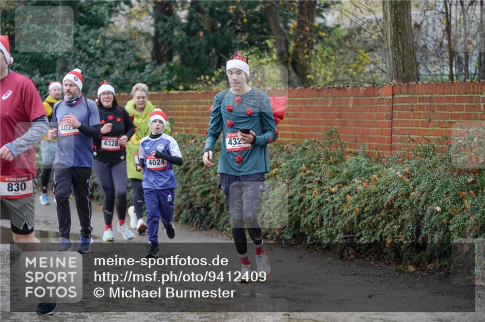 07.12.2025 - St. Pauli X-Mass-Run No. 15 Michael Burmester http://msf.ph/oto/9412409 07.12.2025 11:43:59 Laufen 830, 402, 4328, 4024, 432 meine-sportfotos.de