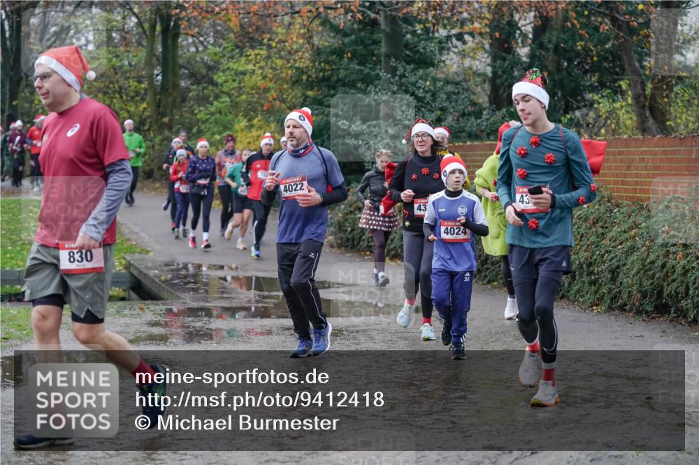 07.12.2025 - St. Pauli X-Mass-Run No. 15 Michael Burmester http://msf.ph/oto/9412418 07.12.2025 11:44:00 Laufen 830, 4022, 43, 4024, 30, 43 meine-sportfotos.de