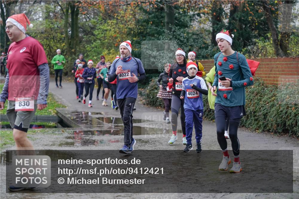 07.12.2025 - St. Pauli X-Mass-Run No. 15 Michael Burmester http://msf.ph/oto/9412421 07.12.2025 11:44:00 Laufen 830, 4022, 432, 4024 meine-sportfotos.de