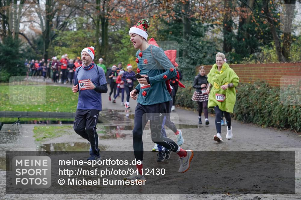 07.12.2025 - St. Pauli X-Mass-Run No. 15 Michael Burmester http://msf.ph/oto/9412430 07.12.2025 11:44:02 Laufen 4, 1303 meine-sportfotos.de