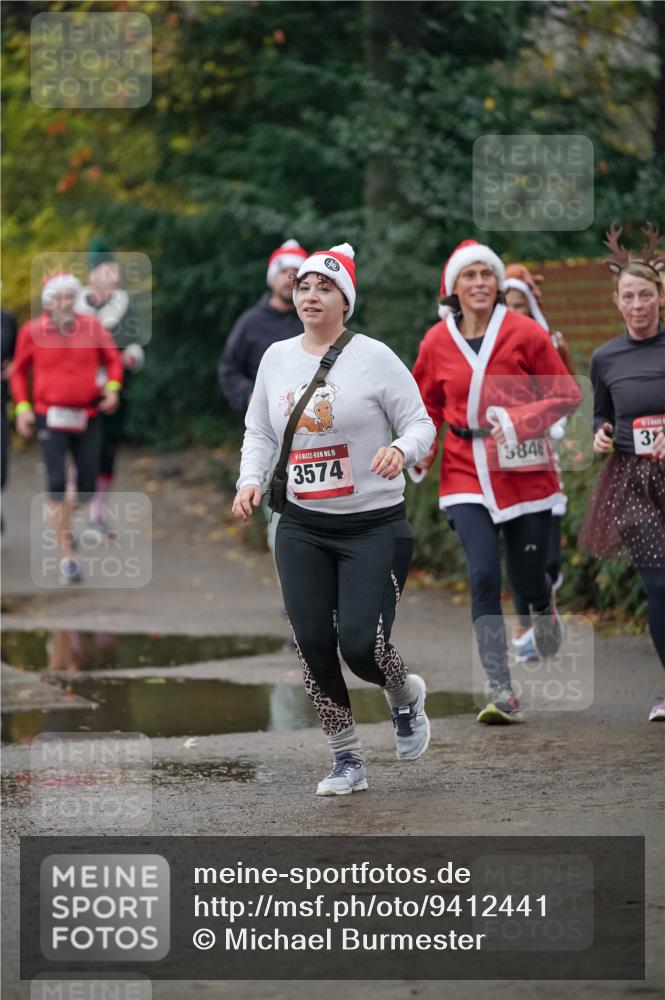 07.12.2025 - St. Pauli X-Mass-Run No. 15 Michael Burmester http://msf.ph/oto/9412441 07.12.2025 10:01:44 Laufen 15, 3574, 5846, 3 meine-sportfotos.de