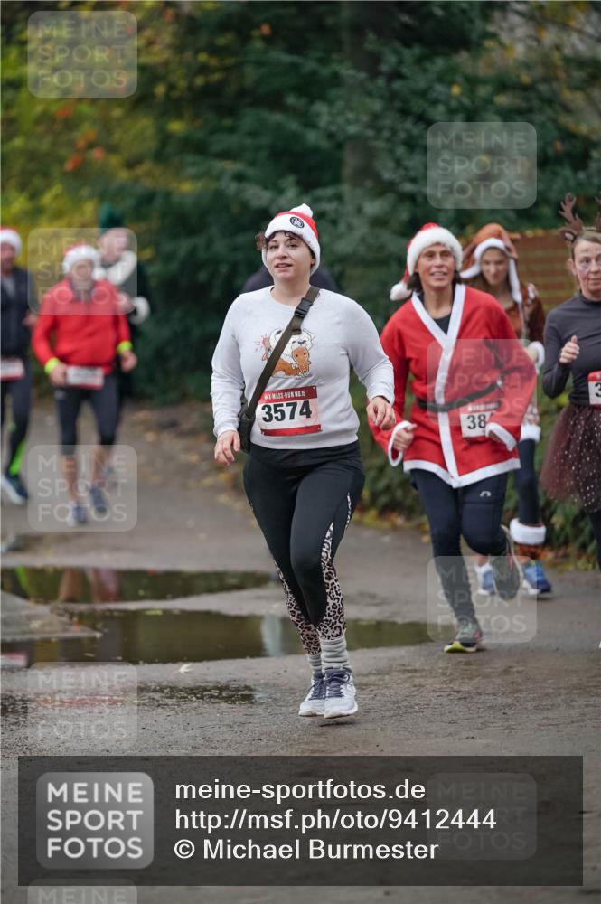 07.12.2025 - St. Pauli X-Mass-Run No. 15 Michael Burmester http://msf.ph/oto/9412444 07.12.2025 10:01:44 Laufen 15, 3574, 38 meine-sportfotos.de