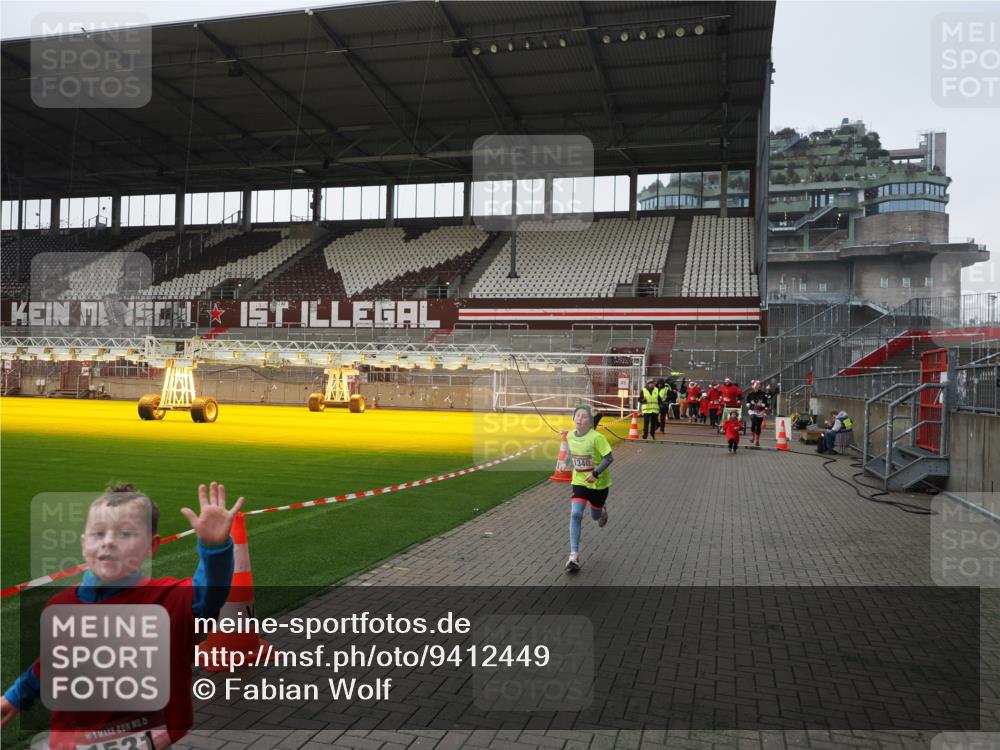 07.12.2025 - St. Pauli X-Mass-Run No. 15 Fabian Wolf http://msf.ph/oto/9412449 07.12.2025 11:17:13 Ziel 1340, 1531, 2766 meine-sportfotos.de