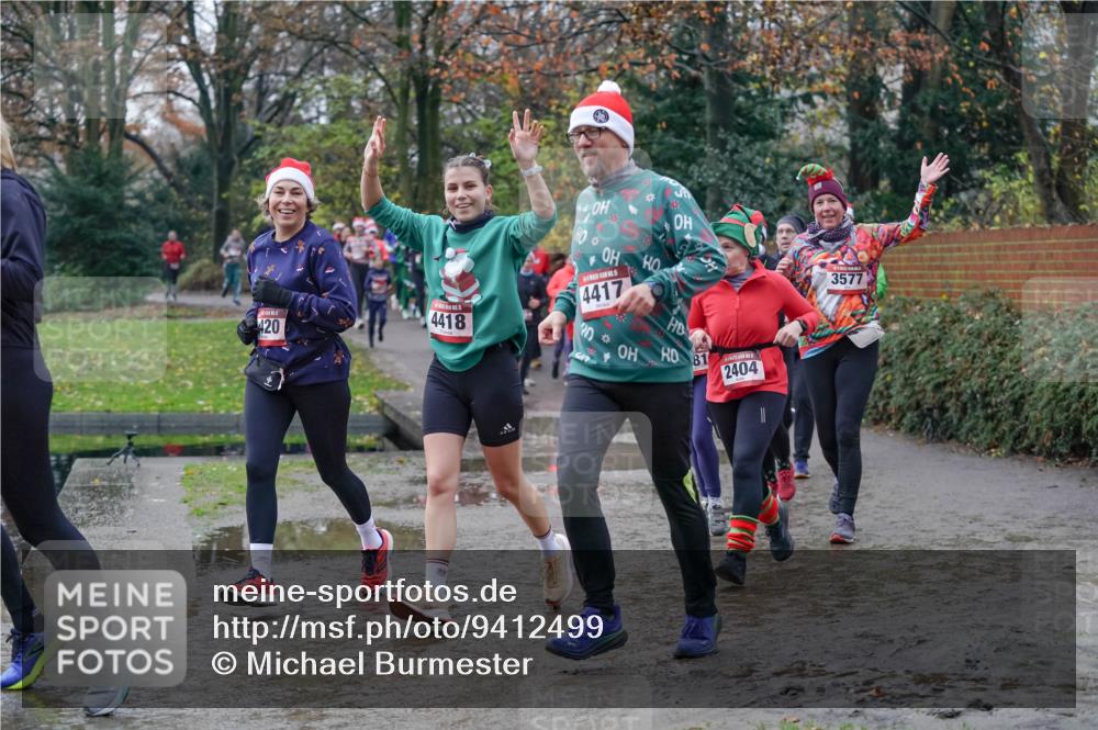 07.12.2025 - St. Pauli X-Mass-Run No. 15 Michael Burmester http://msf.ph/oto/9412499 07.12.2025 11:44:09 Laufen 4417, 4418, 20, 420, 81, 2404, 3577 meine-sportfotos.de