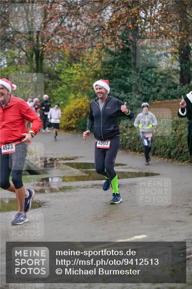 07.12.2025 - St. Pauli X-Mass-Run No. 15 Michael Burmester http://msf.ph/oto/9412513 07.12.2025 10:01:50 Laufen 4523, 4503, 2173 meine-sportfotos.de