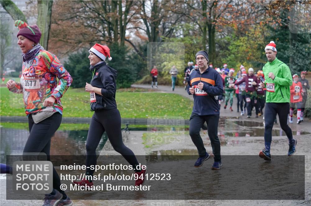 07.12.2025 - St. Pauli X-Mass-Run No. 15 Michael Burmester http://msf.ph/oto/9412523 07.12.2025 11:44:12 Laufen 3577, 170, 69, 3487 meine-sportfotos.de