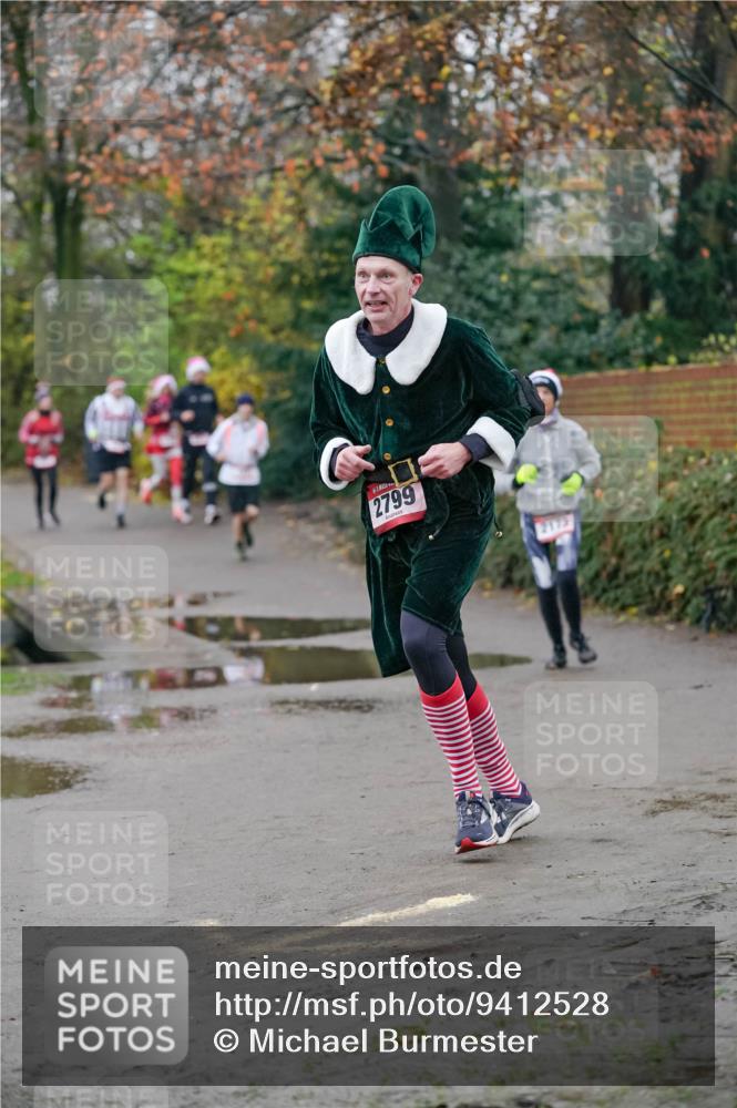 07.12.2025 - St. Pauli X-Mass-Run No. 15 Michael Burmester http://msf.ph/oto/9412528 07.12.2025 10:01:52 Laufen 2799, 2173 meine-sportfotos.de