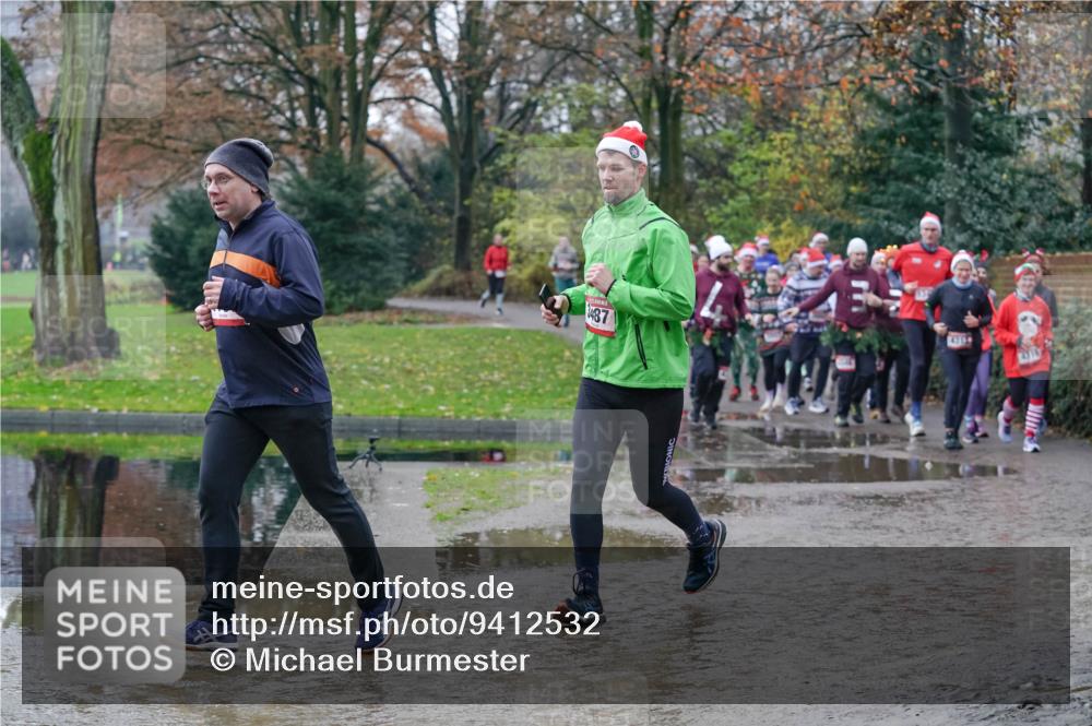 07.12.2025 - St. Pauli X-Mass-Run No. 15 Michael Burmester http://msf.ph/oto/9412532 07.12.2025 11:44:12 Laufen  meine-sportfotos.de