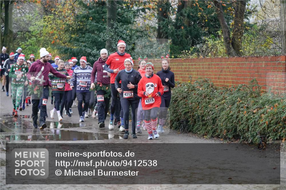 07.12.2025 - St. Pauli X-Mass-Run No. 15 Michael Burmester http://msf.ph/oto/9412538 07.12.2025 11:44:14 Laufen 666, 43, 3997, 3994, 4346, 4313, 4315, 18 meine-sportfotos.de