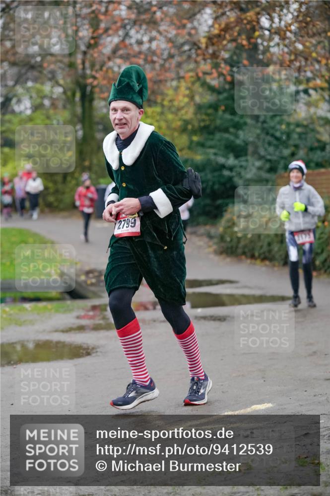 07.12.2025 - St. Pauli X-Mass-Run No. 15 Michael Burmester http://msf.ph/oto/9412539 07.12.2025 10:01:52 Laufen 2799, 2173 meine-sportfotos.de