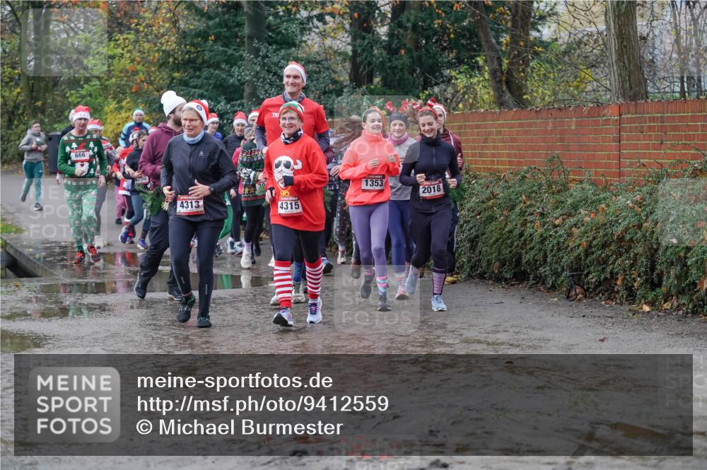 07.12.2025 - St. Pauli X-Mass-Run No. 15 Michael Burmester http://msf.ph/oto/9412559 07.12.2025 11:44:16 Laufen 666, 4750, 4313, 4315, 1353, 2018 meine-sportfotos.de
