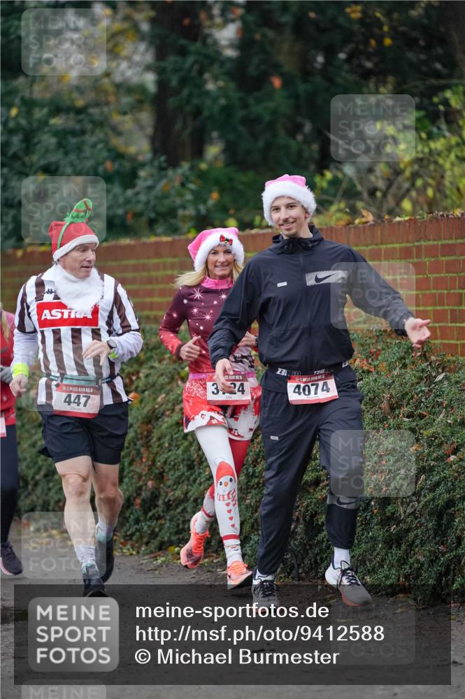 07.12.2025 - St. Pauli X-Mass-Run No. 15 Michael Burmester http://msf.ph/oto/9412588 07.12.2025 10:01:57 Laufen 25, 5, 447, 3, 24, 231, 0, 4074 meine-sportfotos.de