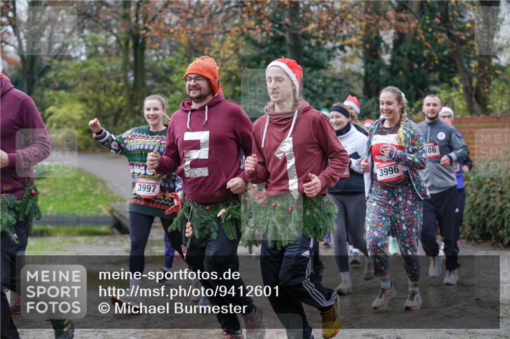07.12.2025 - St. Pauli X-Mass-Run No. 15 Michael Burmester http://msf.ph/oto/9412601 07.12.2025 11:44:20 Laufen 3997, 3996, 86 meine-sportfotos.de