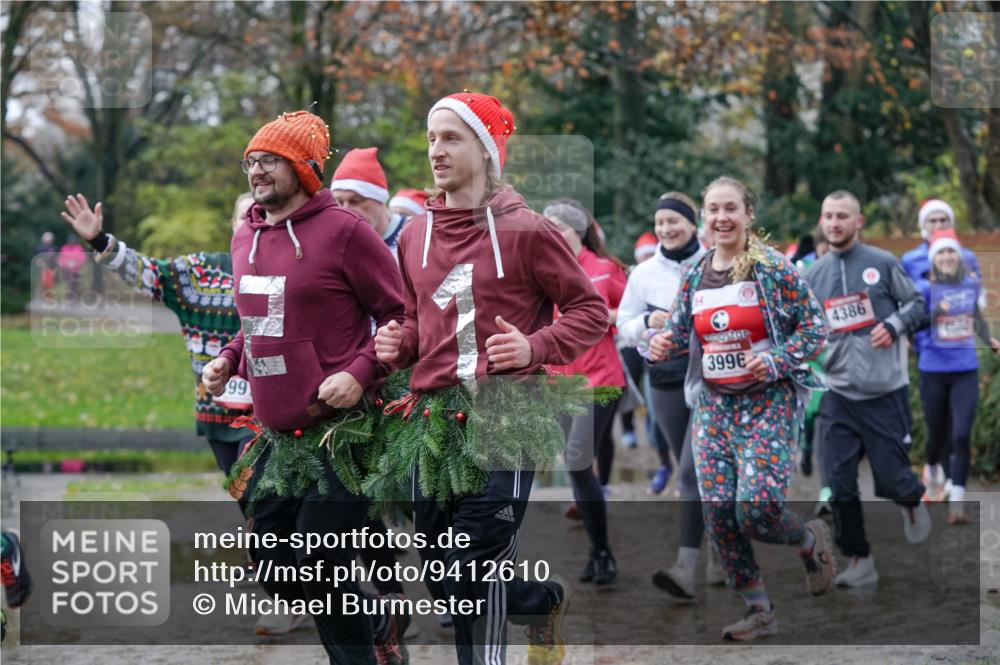 07.12.2025 - St. Pauli X-Mass-Run No. 15 Michael Burmester http://msf.ph/oto/9412610 07.12.2025 11:44:20 Laufen 99, 3996, 4386 meine-sportfotos.de