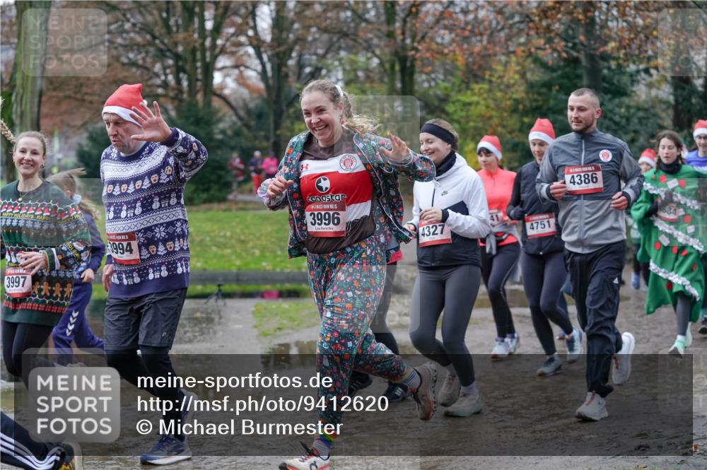 07.12.2025 - St. Pauli X-Mass-Run No. 15 Michael Burmester http://msf.ph/oto/9412620 07.12.2025 11:44:21 Laufen 3997, 3994, 15, 3996, 4327, 4751, 4386, 684 meine-sportfotos.de