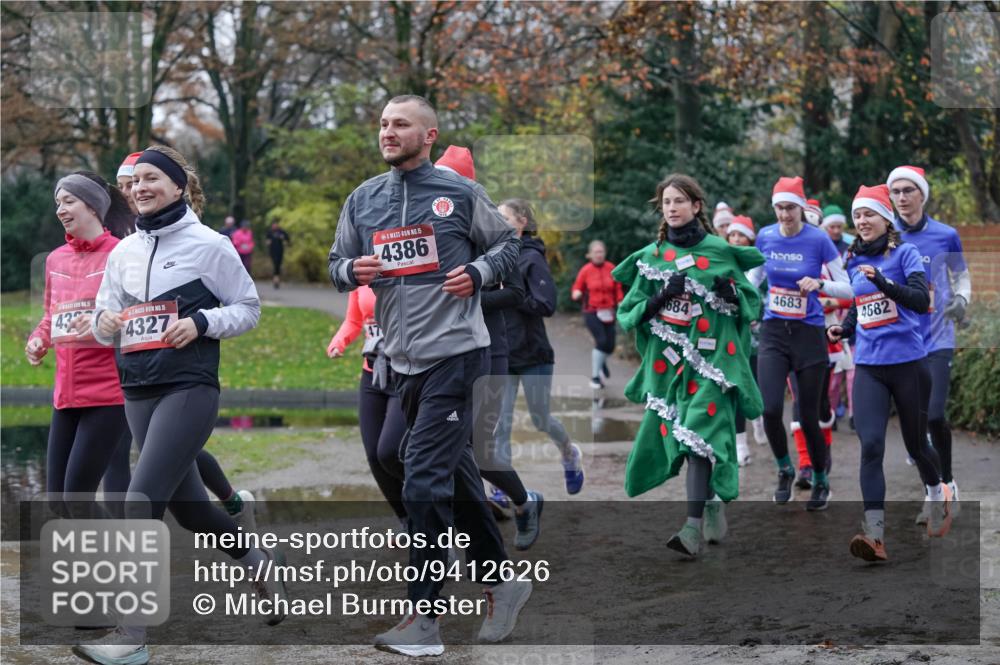 07.12.2025 - St. Pauli X-Mass-Run No. 15 Michael Burmester http://msf.ph/oto/9412626 07.12.2025 11:44:22 Laufen 43, 15, 4327, 47, 15, 4386, 684, 4683, 4682 meine-sportfotos.de