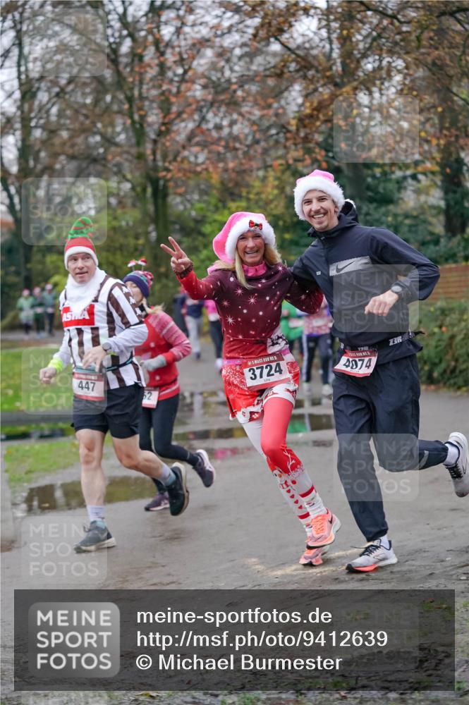 07.12.2025 - St. Pauli X-Mass-Run No. 15 Michael Burmester http://msf.ph/oto/9412639 07.12.2025 10:02:01 Laufen 447, 15, 3724, 132, 4074, 3 meine-sportfotos.de