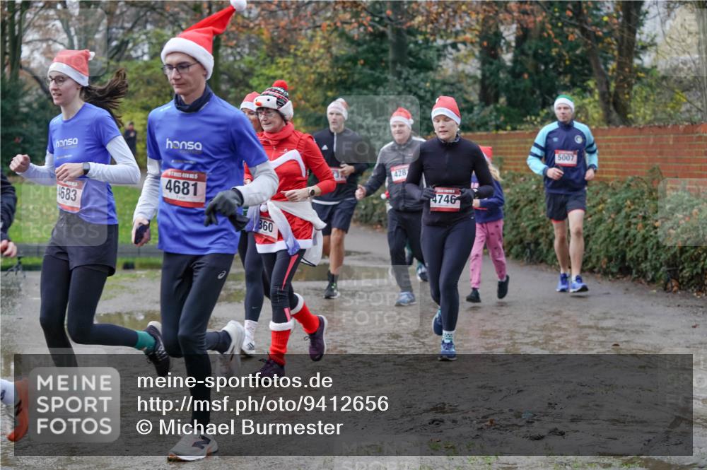07.12.2025 - St. Pauli X-Mass-Run No. 15 Michael Burmester http://msf.ph/oto/9412656 07.12.2025 11:44:24 Laufen 683, 4681, 360, 428, 4746, 5007 meine-sportfotos.de