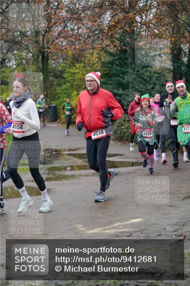 07.12.2025 - St. Pauli X-Mass-Run No. 15 Michael Burmester http://msf.ph/oto/9412681 07.12.2025 10:02:06 Laufen 4158, 4038, 4479, 3999, 721, 4121 meine-sportfotos.de