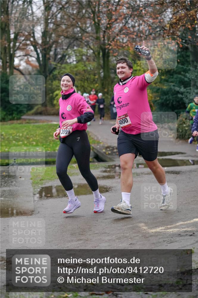07.12.2025 - St. Pauli X-Mass-Run No. 15 Michael Burmester http://msf.ph/oto/9412720 07.12.2025 10:02:09 Laufen 3999, 4000 meine-sportfotos.de
