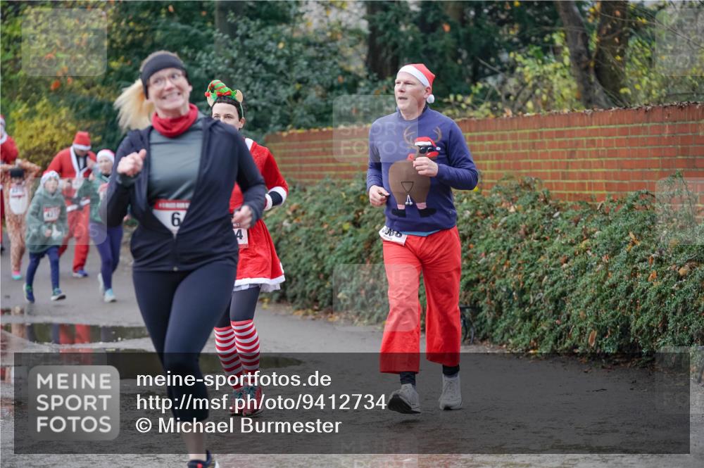 07.12.2025 - St. Pauli X-Mass-Run No. 15 Michael Burmester http://msf.ph/oto/9412734 07.12.2025 11:44:39 Laufen 6, 5, 4 meine-sportfotos.de