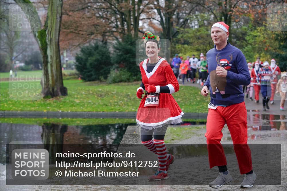 07.12.2025 - St. Pauli X-Mass-Run No. 15 Michael Burmester http://msf.ph/oto/9412752 07.12.2025 11:44:41 Laufen 3604 meine-sportfotos.de