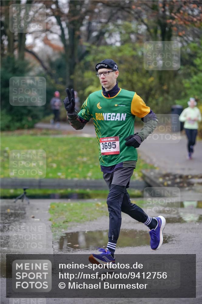 07.12.2025 - St. Pauli X-Mass-Run No. 15 Michael Burmester http://msf.ph/oto/9412756 07.12.2025 10:02:13 Laufen 5, 3695 meine-sportfotos.de
