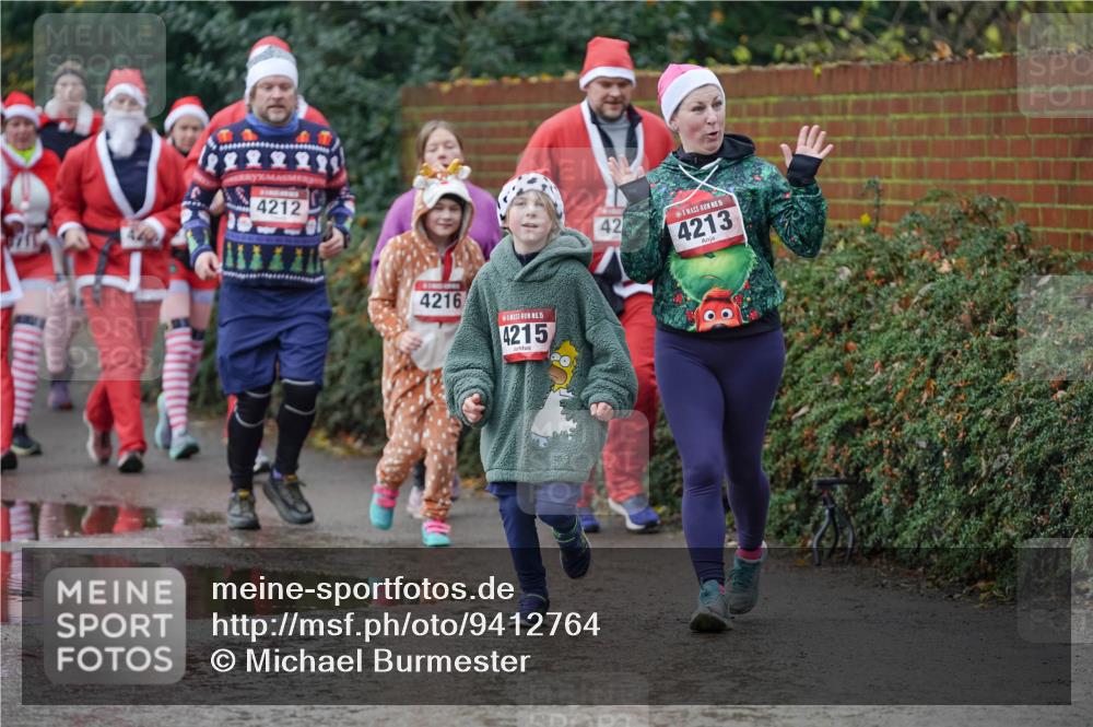07.12.2025 - St. Pauli X-Mass-Run No. 15 Michael Burmester http://msf.ph/oto/9412764 07.12.2025 11:44:44 Laufen 2222291, 4212, 4216, 15, 4215, 42, 15, 4213 meine-sportfotos.de