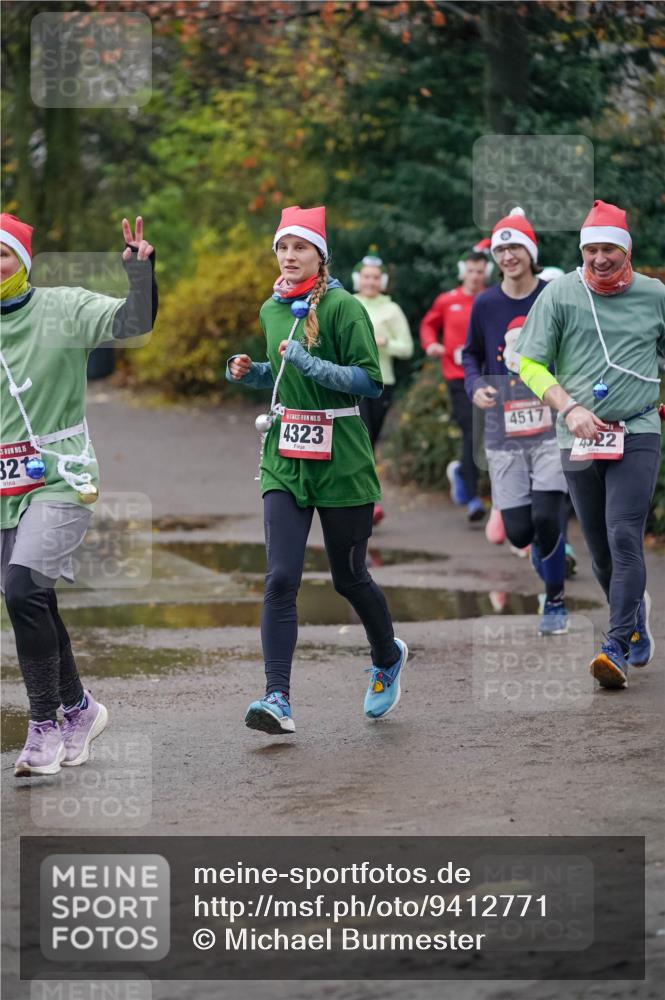 07.12.2025 - St. Pauli X-Mass-Run No. 15 Michael Burmester http://msf.ph/oto/9412771 07.12.2025 10:02:16 Laufen 15, 321, 15, 4323, 4517, 4022 meine-sportfotos.de