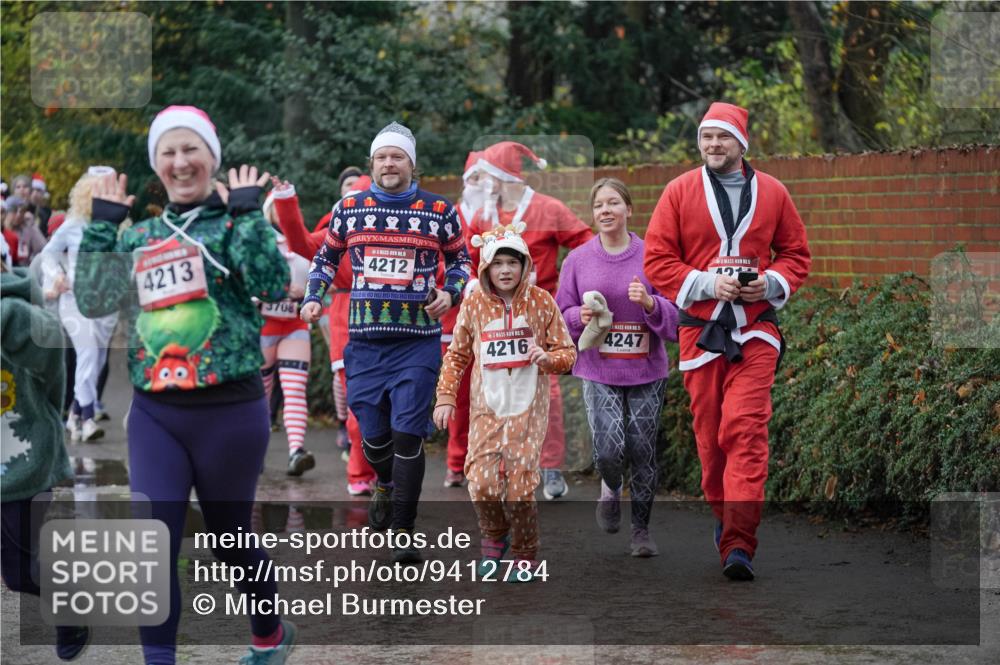 07.12.2025 - St. Pauli X-Mass-Run No. 15 Michael Burmester http://msf.ph/oto/9412784 07.12.2025 11:44:46 Laufen 4213, 4212, 15, 4216, 4247 meine-sportfotos.de