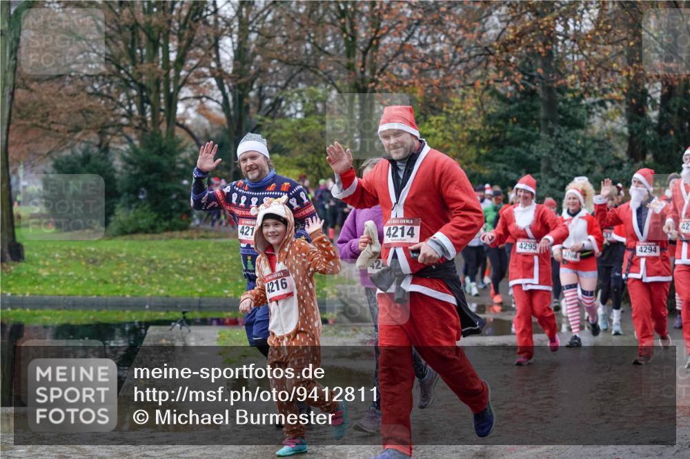 07.12.2025 - St. Pauli X-Mass-Run No. 15 Michael Burmester http://msf.ph/oto/9412811 07.12.2025 11:44:49 Laufen 421, 4216, 1, 15, 4214, 4295, 4294, 3708, 42 meine-sportfotos.de