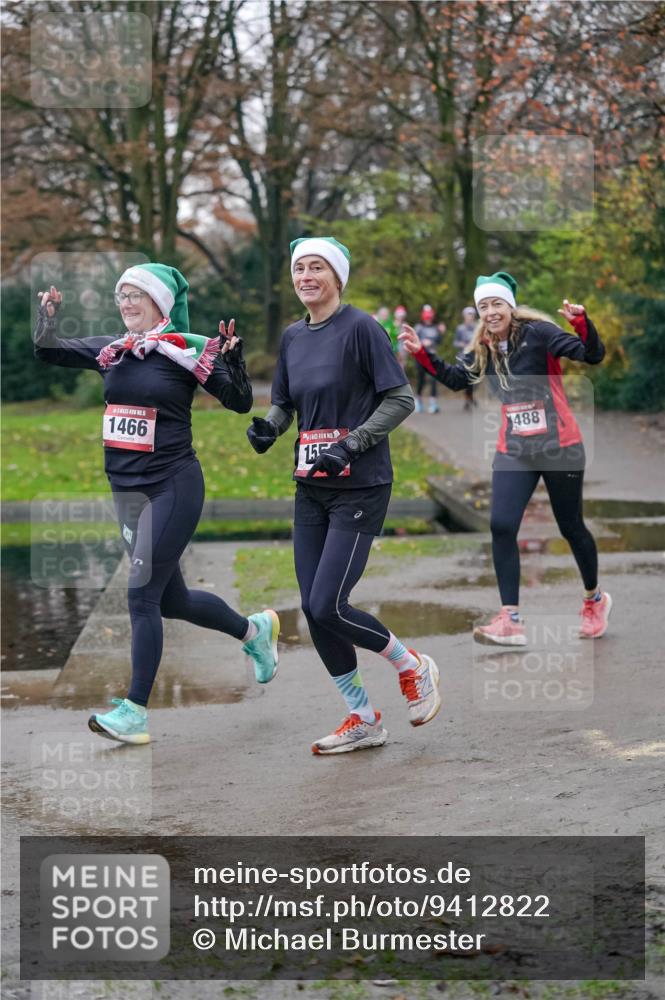 07.12.2025 - St. Pauli X-Mass-Run No. 15 Michael Burmester http://msf.ph/oto/9412822 07.12.2025 10:02:20 Laufen 1466, 155, 488 meine-sportfotos.de