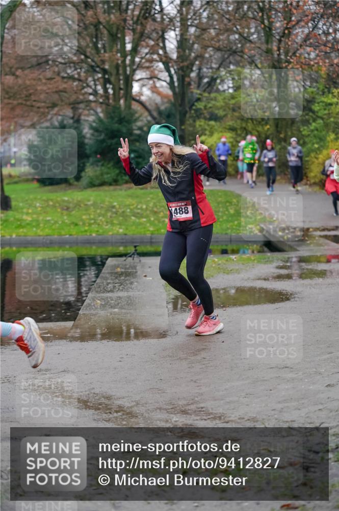 07.12.2025 - St. Pauli X-Mass-Run No. 15 Michael Burmester http://msf.ph/oto/9412827 07.12.2025 10:02:20 Laufen 488 meine-sportfotos.de