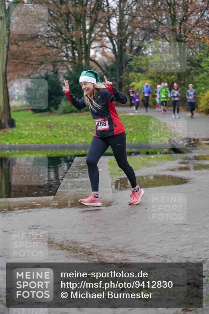 07.12.2025 - St. Pauli X-Mass-Run No. 15 Michael Burmester http://msf.ph/oto/9412830 07.12.2025 10:02:20 Laufen 488 meine-sportfotos.de