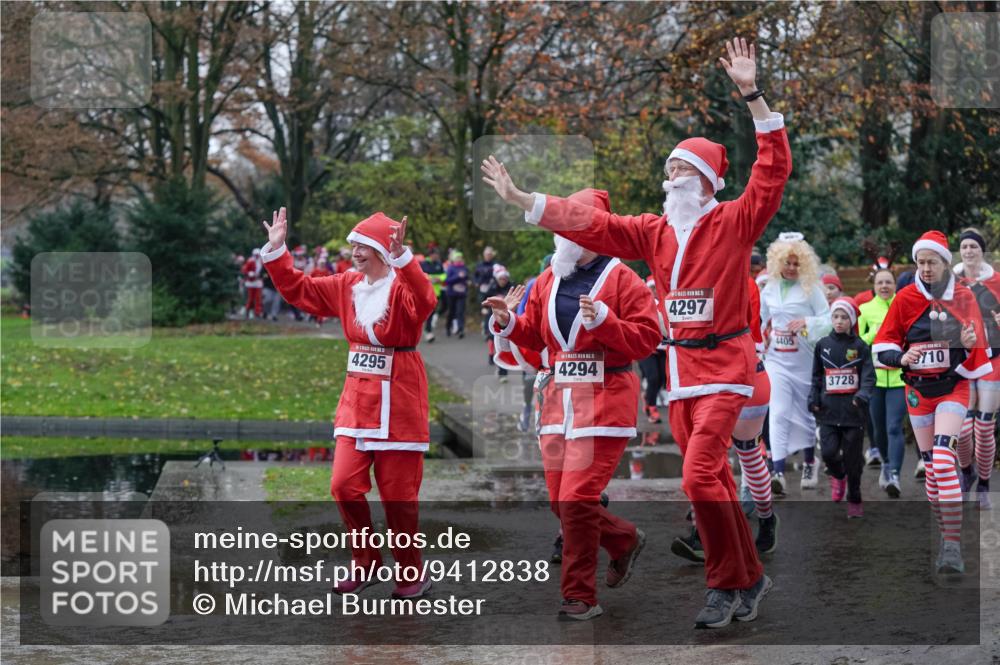 07.12.2025 - St. Pauli X-Mass-Run No. 15 Michael Burmester http://msf.ph/oto/9412838 07.12.2025 11:44:51 Laufen 4295, 15, 4294, 15, 4297, 4405, 3728, 710 meine-sportfotos.de