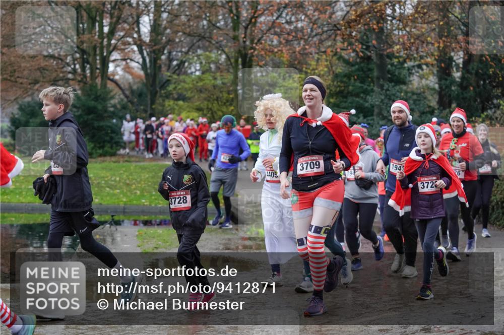 07.12.2025 - St. Pauli X-Mass-Run No. 15 Michael Burmester http://msf.ph/oto/9412871 07.12.2025 11:44:53 Laufen 15, 3728, 4405, 5, 3709, 194, 194, 3726, 76 meine-sportfotos.de