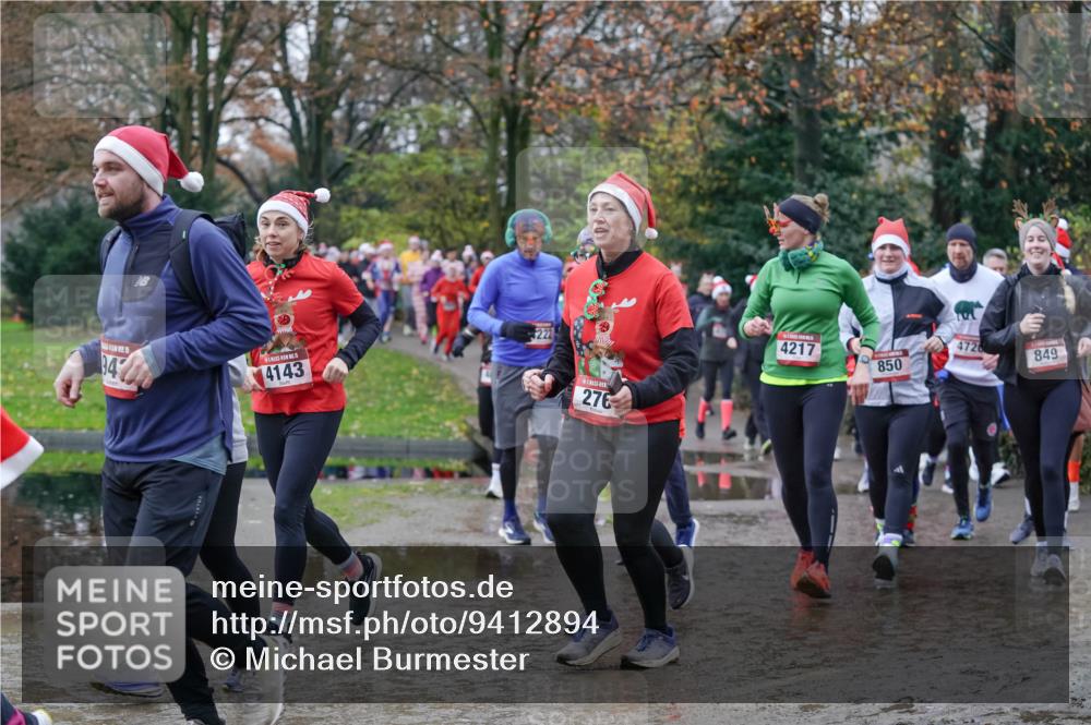 07.12.2025 - St. Pauli X-Mass-Run No. 15 Michael Burmester http://msf.ph/oto/9412894 07.12.2025 11:44:55 Laufen 5, 4143, 222, 276, 4217, 850, 4726, 849 meine-sportfotos.de