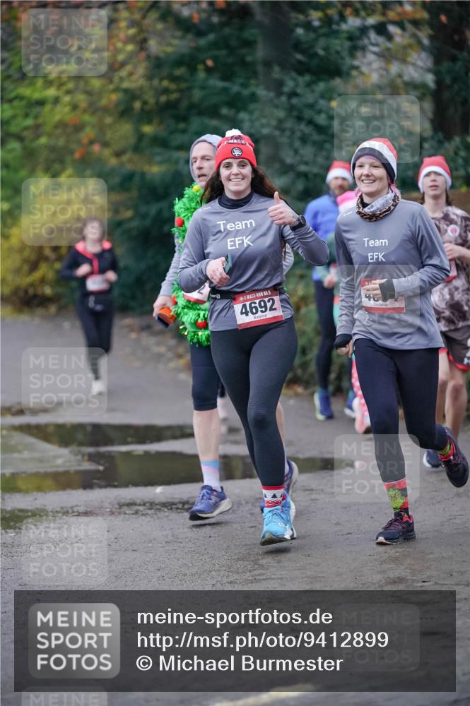 07.12.2025 - St. Pauli X-Mass-Run No. 15 Michael Burmester http://msf.ph/oto/9412899 07.12.2025 10:02:29 Laufen 15, 4692, 40 meine-sportfotos.de