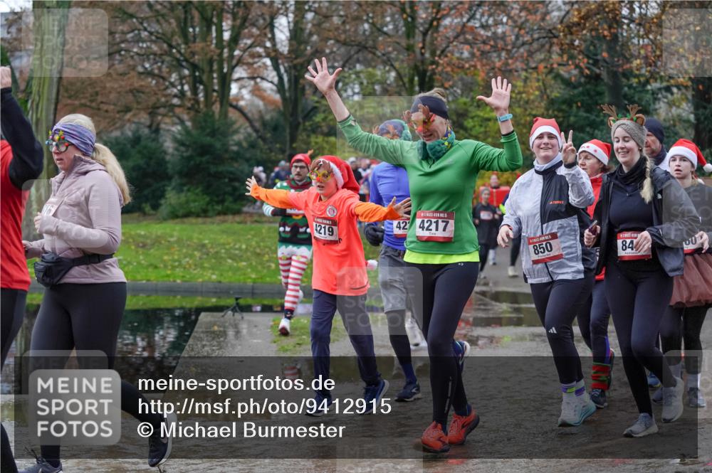 07.12.2025 - St. Pauli X-Mass-Run No. 15 Michael Burmester http://msf.ph/oto/9412915 07.12.2025 11:44:57 Laufen 4219, 15, 42, 4217, 15, 850, 84, 100 meine-sportfotos.de