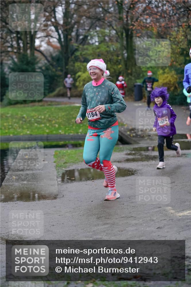 07.12.2025 - St. Pauli X-Mass-Run No. 15 Michael Burmester http://msf.ph/oto/9412943 07.12.2025 10:02:33 Laufen 2184, 4079 meine-sportfotos.de
