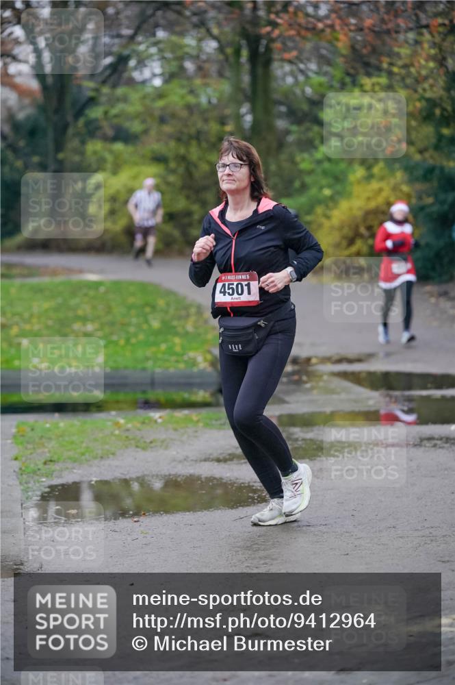 07.12.2025 - St. Pauli X-Mass-Run No. 15 Michael Burmester http://msf.ph/oto/9412964 07.12.2025 10:02:36 Laufen 15, 4501 meine-sportfotos.de