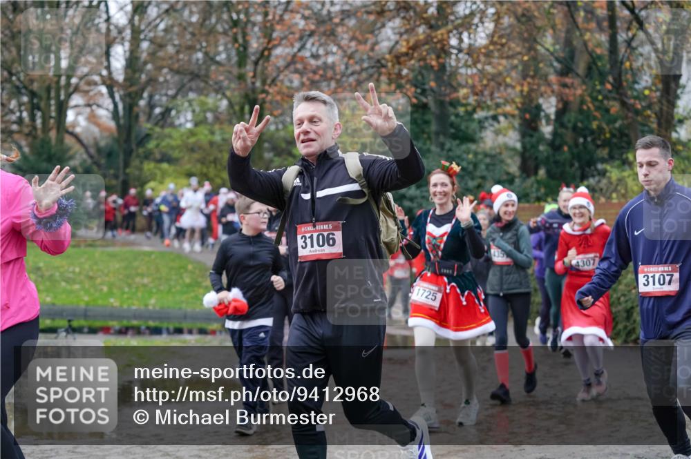 07.12.2025 - St. Pauli X-Mass-Run No. 15 Michael Burmester http://msf.ph/oto/9412968 07.12.2025 11:45:01 Laufen 15, 3106, 1725, 435, 4307, 15, 3107 meine-sportfotos.de