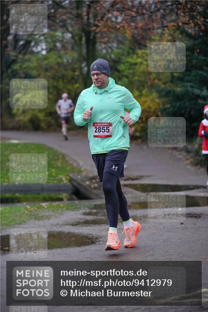07.12.2025 - St. Pauli X-Mass-Run No. 15 Michael Burmester http://msf.ph/oto/9412979 07.12.2025 10:02:38 Laufen 15, 2855 meine-sportfotos.de