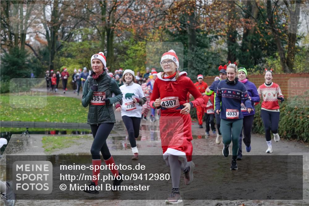 07.12.2025 - St. Pauli X-Mass-Run No. 15 Michael Burmester http://msf.ph/oto/9412980 07.12.2025 11:45:02 Laufen 15, 4357, 4730, 4307, 90, 41792, 4033 meine-sportfotos.de