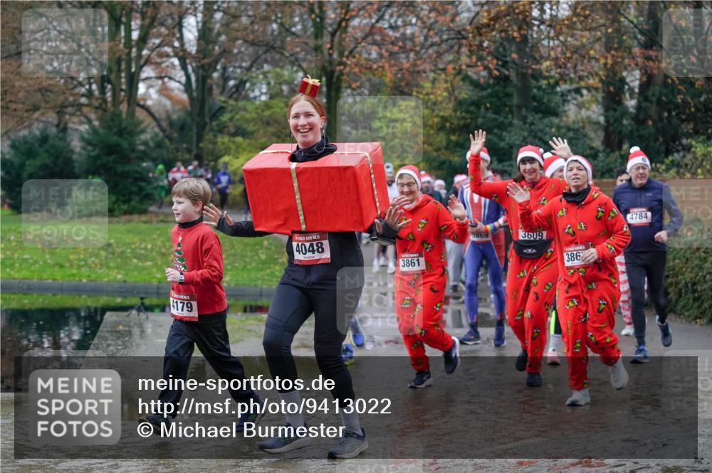 07.12.2025 - St. Pauli X-Mass-Run No. 15 Michael Burmester http://msf.ph/oto/9413022 07.12.2025 11:45:07 Laufen 4179, 15, 4048, 3861, 869, 3609, 386, 4784 meine-sportfotos.de