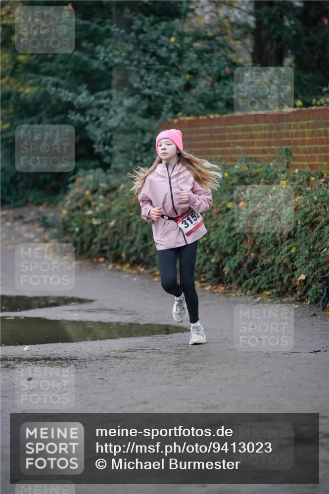 07.12.2025 - St. Pauli X-Mass-Run No. 15 Michael Burmester http://msf.ph/oto/9413023 07.12.2025 10:02:43 Laufen 3152 meine-sportfotos.de