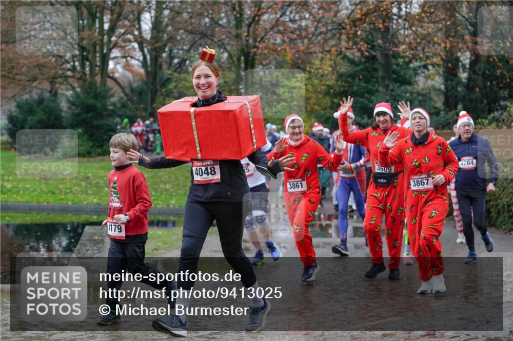 07.12.2025 - St. Pauli X-Mass-Run No. 15 Michael Burmester http://msf.ph/oto/9413025 07.12.2025 11:45:07 Laufen 179, 15, 4048, 3861, 3869, 3609, 3867, 4784 meine-sportfotos.de